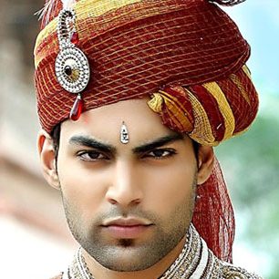 Kakas Salon Groom Makeup
