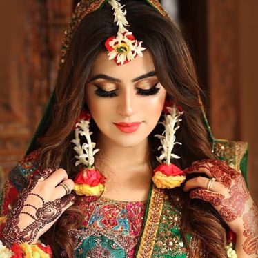 KAKAs Salon Bridal Makeup